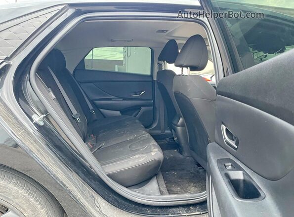 KMHLM4DGXRU775987 2024 HYUNDAI ELANTRA Black Սալոնի դիմացի տեսք