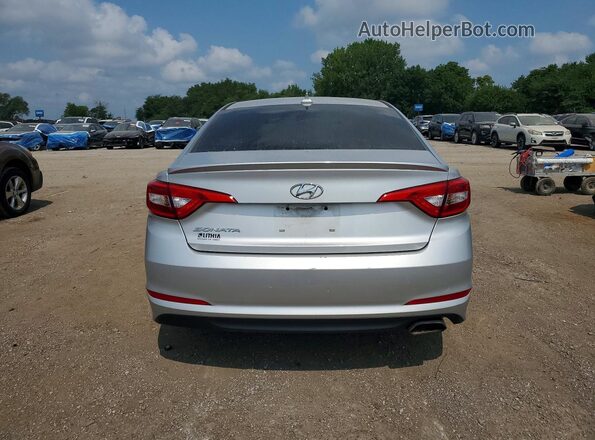 5NPE24AF4HH491648 2017 HYUNDAI SONATA Silver Front interior view