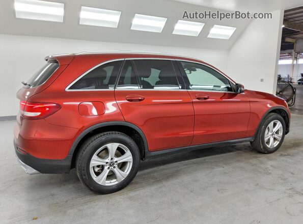 WDC0G4JBXJV097838 2018 MERCEDES-BENZ GLC-CLASS Красный Передняя правая четверть