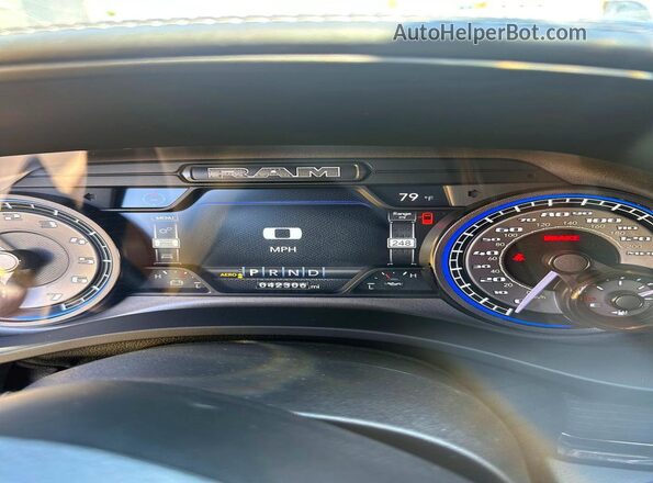 1C6RREHT8NN211666 2022 RAM 1500 Black Вид щитка приладів