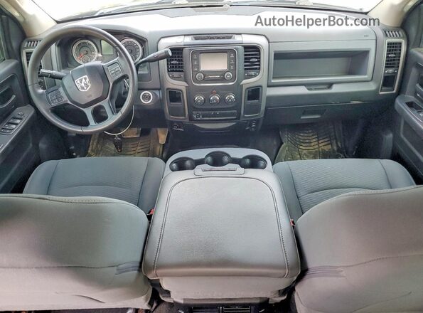 3C6TR4CT3JG189117 2018 RAM 2500 Gray ხელსაწყოთა პანელის ხედი