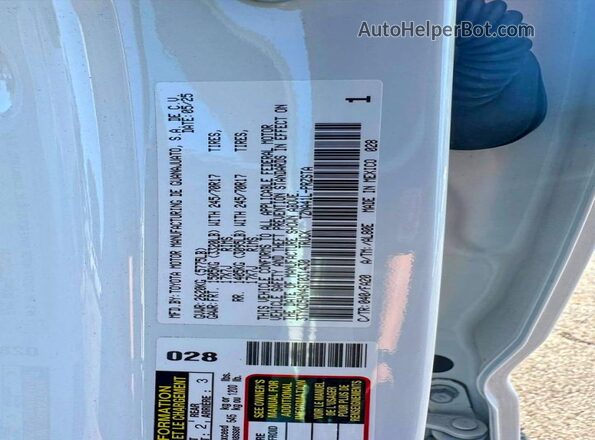 3TYKD5HN4ST031430 2025 TOYOTA TACOMA White Rear seats view