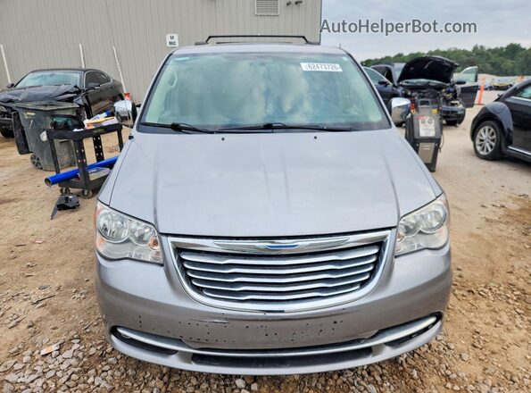 2C4RC1CGXGR304319 2016 CHRYSLER TOWN Silver Вид ззаду