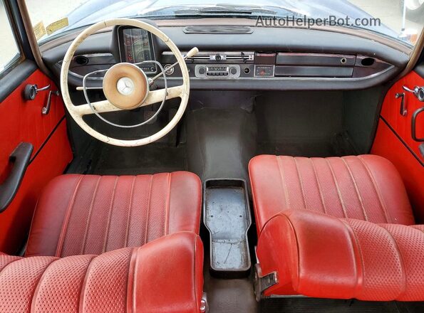 1001010115239 1965 MERCEDES-BENZ 190 Синий Вид щитка приборов