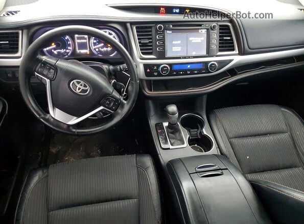 5TDZZRFH5HS200850 2017 TOYOTA HIGHLANDER White Instrument cluster view