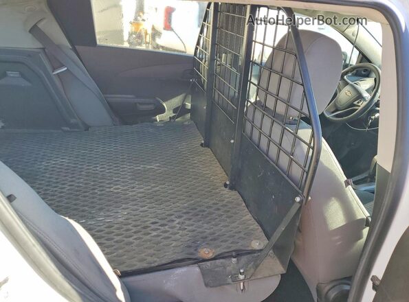 1G1JA6SH5G4174410 2016 CHEVROLET SONIC White Rear interior view