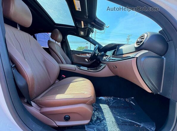 W1KZF8DB3NB025475 2022 MERCEDES-BENZ E Белый Вид сзади