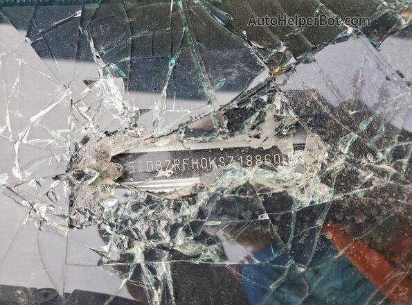 5TDBZRFH0KS718860 2019 TOYOTA HIGHLANDER Серый Вид наклейки с VIN-кодом