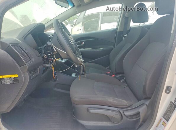 KNADM4A35H6108206 2017 KIA RIO Silver წინა პანელის ხედი