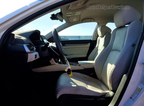 1HGCV1F17JA041324 2018 HONDA ACCORD White Widok deski rozdzielczej