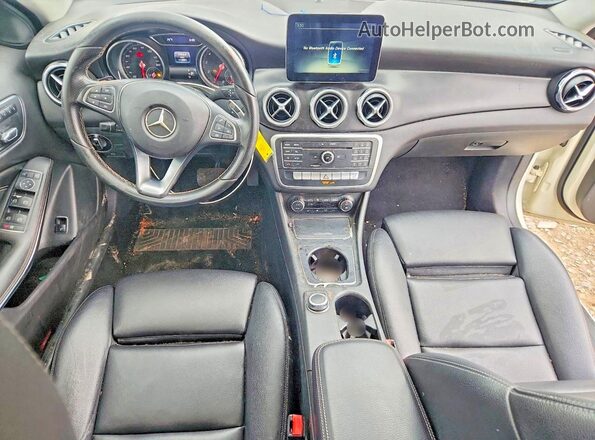 WDCTG4EB2JJ436493 2018 MERCEDES-BENZ GLA-CLASS White Instrument cluster view