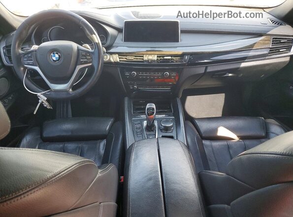 5UXKU0C51J0G80773 2018 BMW X6 Silver Widok zestawu wskaźników