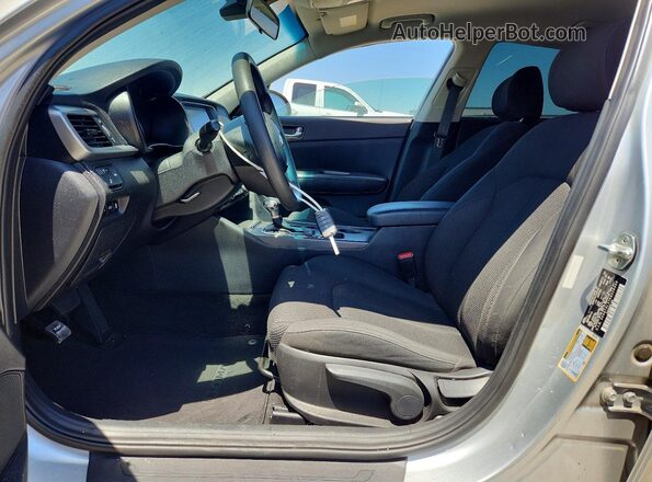 5XXGT4L37KG326950 2019 KIA OPTIMA Серебряный Вид панели приборов