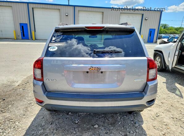1C4NJDEB3HD162312 2017 JEEP COMPASS Silver Front interior view