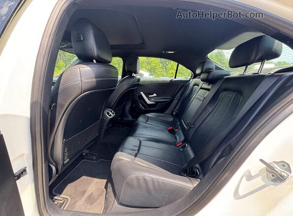 WDD3G4FB7KW010619 2019 MERCEDES-BENZ A White Vista interior de 360 grados