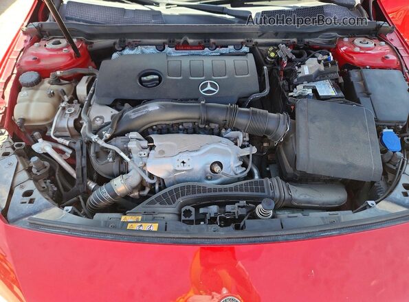 WDD5J4HB3LN033457 2020 MERCEDES-BENZ CLA-CLASS Red Շարժիչի բաժամունքի տեսք