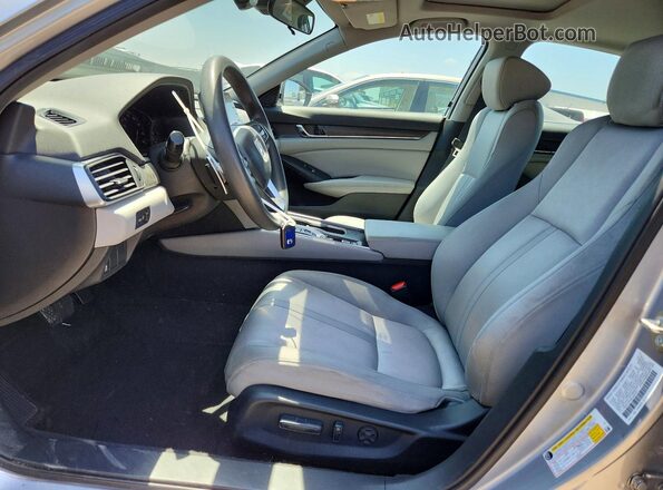 1HGCV3F44LA001517 2020 HONDA ACCORD Silver Dashboard view
