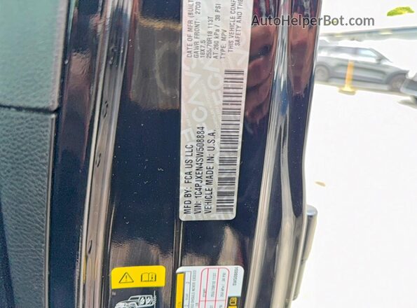 1C4PJXEN4SW508884 2025 JEEP WRANGLER Black უკანა სალონის ხედი