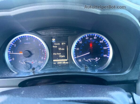 5TDBZRFH9JS843564 2018 TOYOTA HIGHLANDER Gray Vista del salpicadero