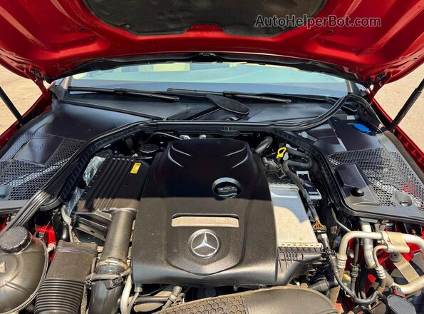 55SWF4KB7HU179485 2017 MERCEDES-BENZ C Red Vista del salpicadero