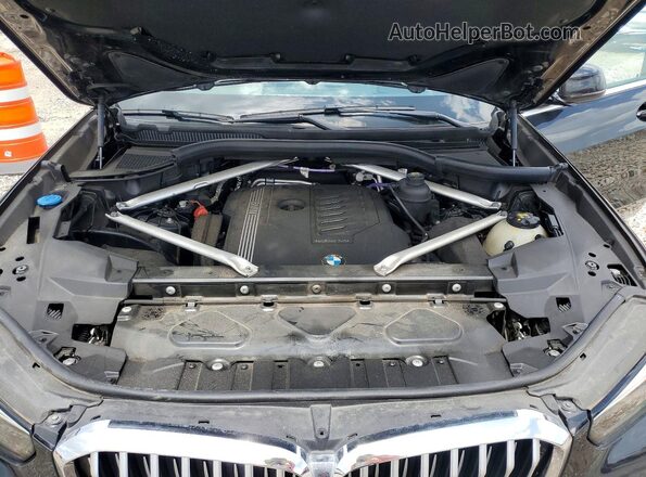 5UXCR4C00P9P36995 2023 BMW X5 Black Widok komory silnika