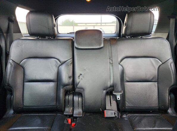 1FM5K8D8XHGC20985 2017 FORD EXPLORER Gray Vista interior trasera