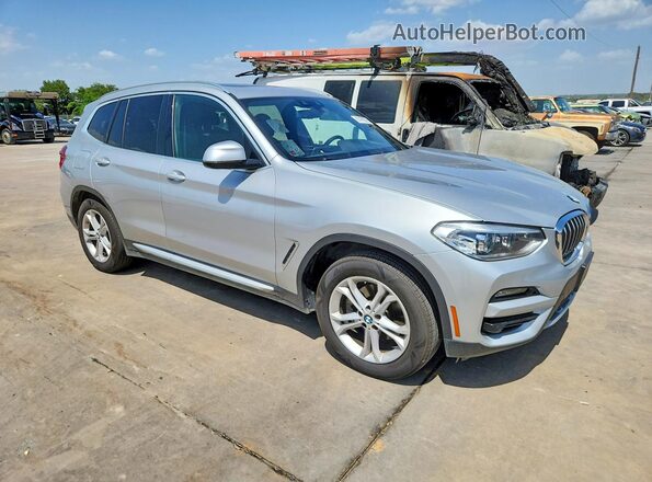 5UXTY3C00L9B69956 2020 BMW X3 Silver Widok z przodu