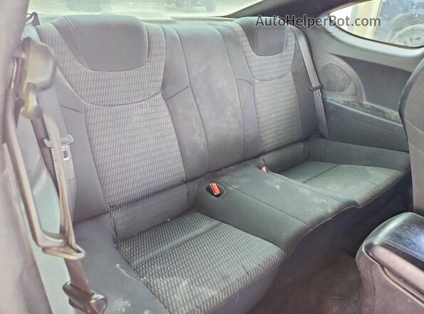 KMHHT6KJ7GU136157 2016 HYUNDAI GENESIS Blue Rear interior view