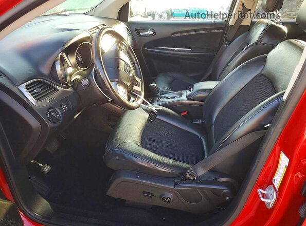 3C4PDCGBXJT252063 2018 DODGE JOURNEY Красный Вид панели приборов