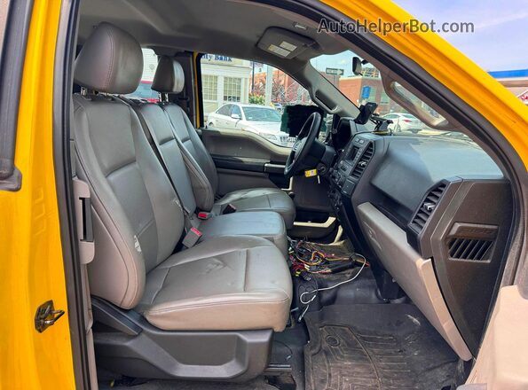 1FTEX1E89HKD49762 2017 FORD F150 Yellow Вид спереду