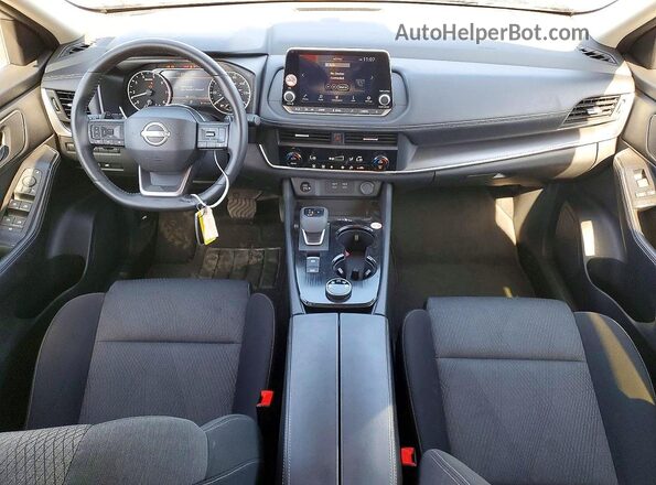 JN8BT3BB1SW155807 2025 NISSAN ROGUE Silver Vista del salpicadero