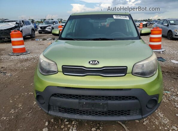 KNDJN2A25J7892627 2018 KIA SOUL Green Vista trasera