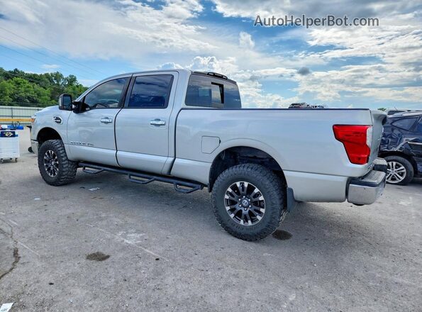 1N6BA1F33HN568820 2017 NISSAN TITAN Silver Հետևի աջ