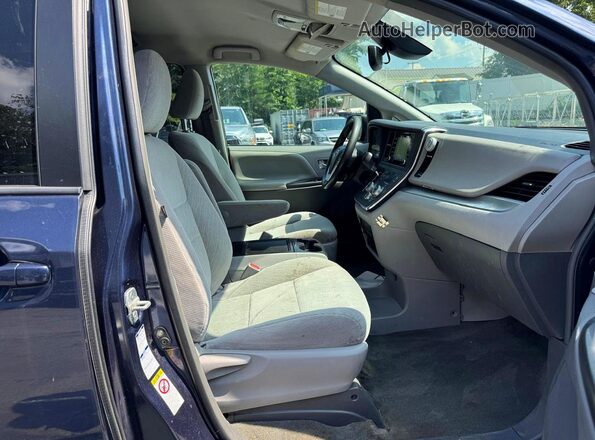 5TDJZ3DC1JS189479 2018 TOYOTA SIENNA Синий Вид задней части салона