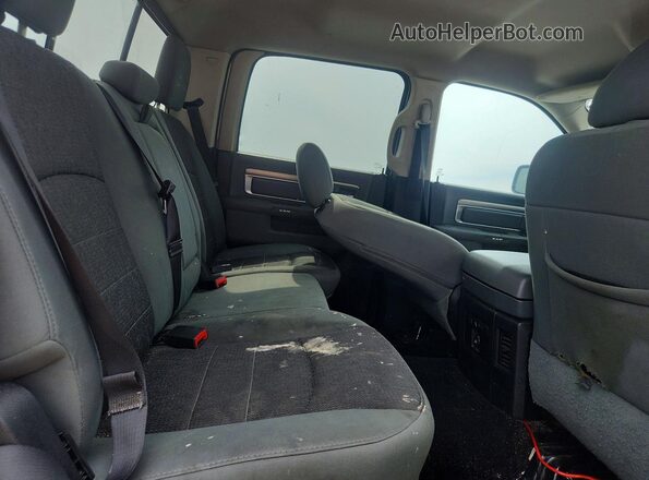 1C6RR7LG3GS410358 2016 RAM 1500 White Rear interior view