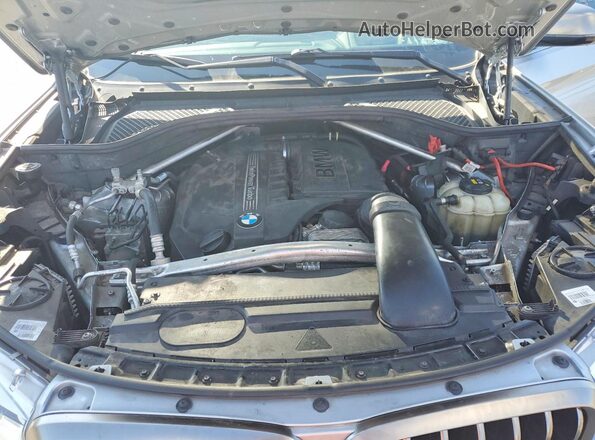 5UXKU0C51J0G80773 2018 BMW X6 Silver Widok naklejki z numerem VIN