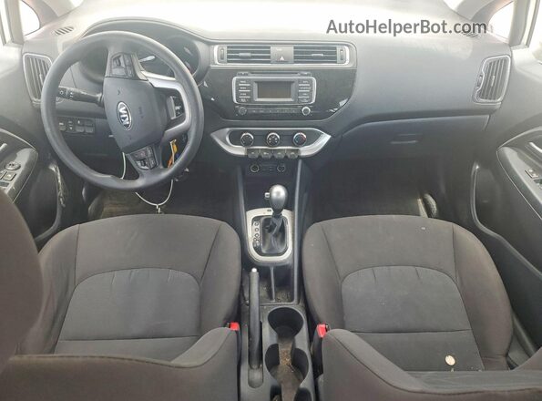 KNADM4A35H6108206 2017 KIA RIO Silver ხელსაწყოთა პანელის ხედი