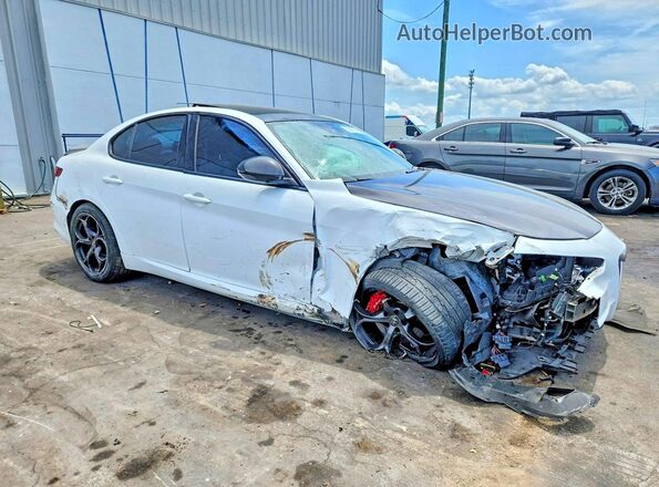 ZARFAMAN6K7599575 2019 ALFA ROMEO GIULIA White Դիմացի տեսք