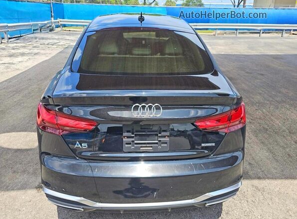WAUDACF59MA056857 2021 AUDI A5 Black Vista interior de 360 grados