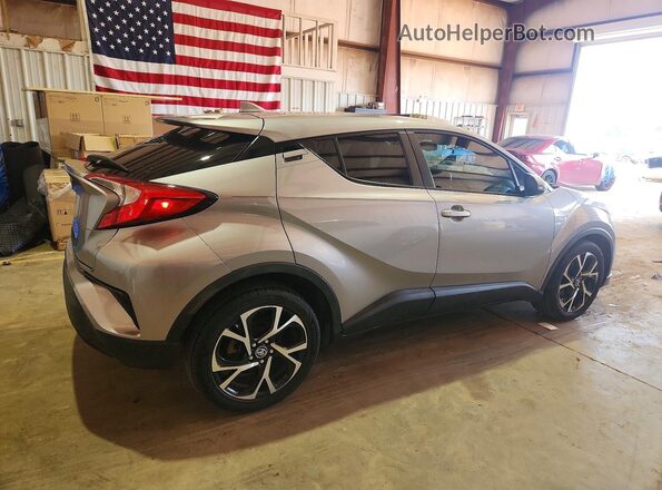 NMTKHMBX6JR001136 2018 TOYOTA C-HR Silver Przód prawy