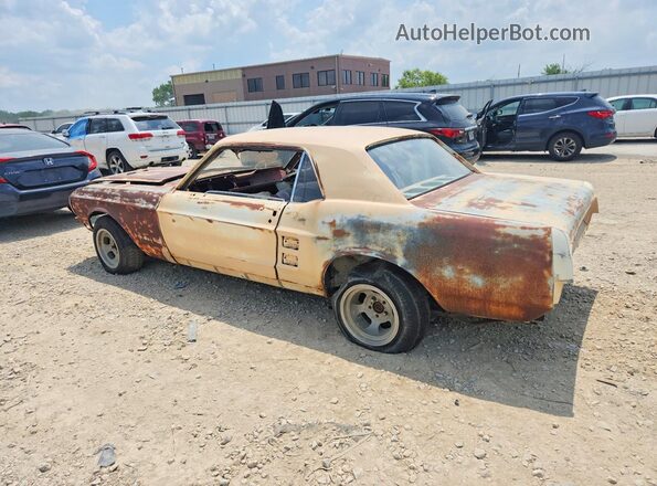 7F01T105449 1967 FORD MUSTANG Beige Rear left