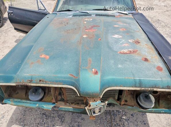 7F91C624782 1967 MERCURY GRAND Green Vista del compartimento del motor