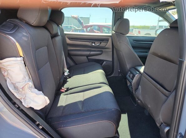 7FARS6H58RE011920 2024 HONDA CR-V Gray Widok wnętrza z tyłu