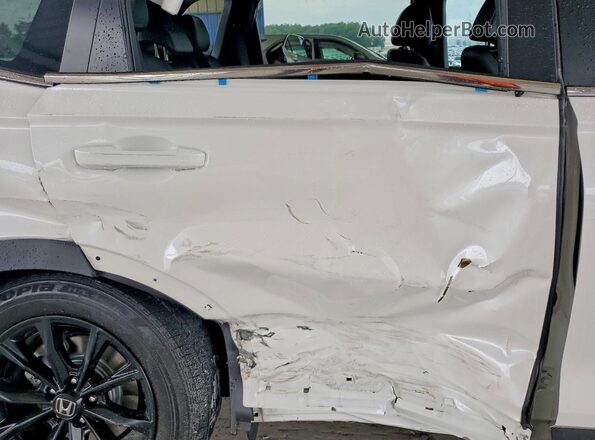 7FARS6H81SE047982 2025 HONDA CR-V White Հետևի նստատեղերի տեսք