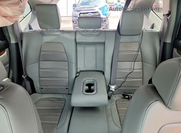 7FARW1H80JE030354 2018 HONDA CR-V White უკანა სავარძლების ხედი