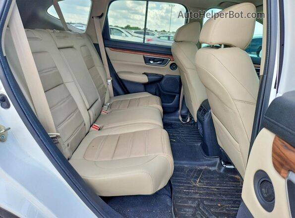 7FARW1H8XLE023432 2020 HONDA CR-V White Rear interior view