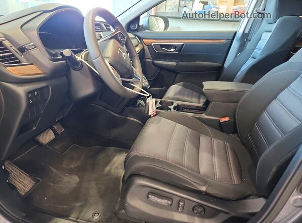 7FARW2H58JE076896 2018 HONDA CR-V Gray Front interior view