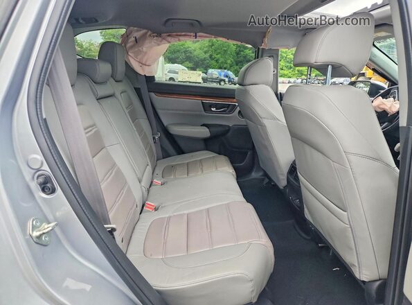 7FARW2H80JE098269 2018 HONDA CR-V Silver Հետևի նստատեղերի տեսք