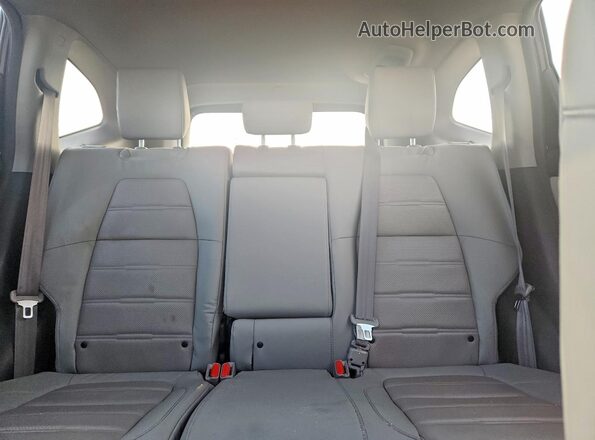 7FARW2H82KE041654 2019 HONDA CR-V Blue Rear seats view