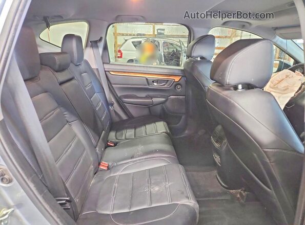 7FARW2H83JE000402 2018 HONDA CR-V Silver Սալոնի հետևի տեսք